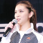 ドット柄の可愛いジャージに注目! 武井咲がEXILEとともにアディダスを応援!
