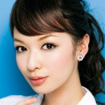 ベージュ+春色アイシャドウで作るニュアンスアイメ ーク (6)会議編