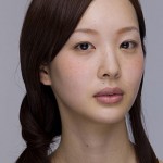 「イプサ」の新モデルは、現役の美肌クルーたち！