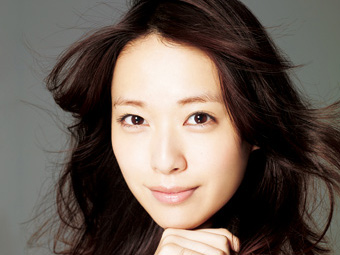 美的10月号の表紙に戸田恵梨香さん登場！