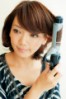 バレッタ使いの前髪アレンジで印象をがらりと変えて