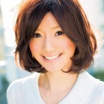 「幼く見える直毛ボブを大人っぽい印象に！」