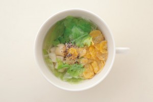 栄養も取れる時短料理！【ホタテ×レタスのスープ】