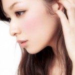 森絵梨佳がお手本！「血色肌」メーク“４大ルール”はコレ！