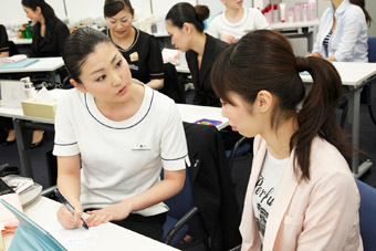 美容スタッフ世界一の栄冠は誰の手に!? コーセー｢グローバルEMBコンテスト｣に行ってきました！　vol.1 グローバル大会編