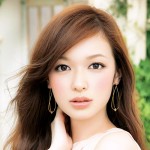 美的９月号の表紙は、大人気モデル“森 絵梨佳”が初登場！