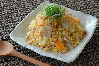 こんにゃくと根菜のチャーハン