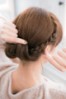  さりげなくモテちゃうカチューシャ風アップヘア