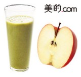 時間のない朝に手っとり早くビタミン補給！「りんご1/2個」