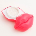 唇型のキュートなパッケージにくぎづけ！噂の韓国コスメTONYMOLY(トニーモリー)のリップケアアイテムをプレゼント！