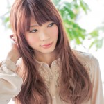 毛先にカールをストンと落とす大人なシンプルニュアンス