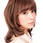 温かみのあるオレンジが、 肌の柔らかさまで伝える！