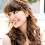 大きめのねじりが ドレスアップのポイントゆるねじりハーフアップ