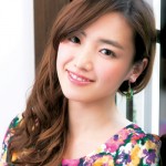 片側上げたらうなじがセクシー♥ ゆる巻きヘア サイド寄せ