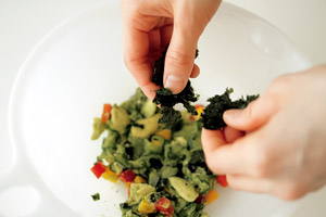 しみ・しわを食べ物で消す？栄養的に効果あり！のサラダ