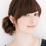 小顔になれるヘアアレンジ　丸顔さん編　セミディのヘアアレンジ