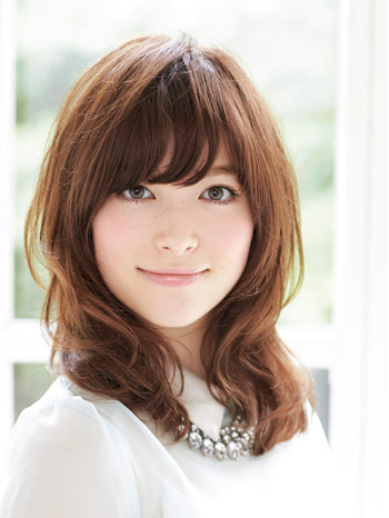 隙間を作って縦のラインを強調