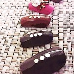 【クリスタルデビル】はっとさせる、ちょっぴりモードなデザイン