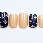 【esNAIL】ネイビーカラー＆スタッズで大人の花柄アレンジ