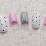 【tricca】大人可愛いグレイッシュネイル