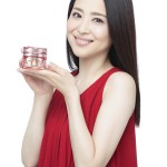 「アスタリフト ジェリー アクアリスタ」に松田聖子さんデザインの限定パッケージが登場！