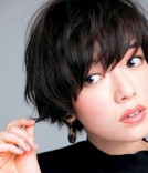 【1】太めアイロンで“ふんわり感”をプラス