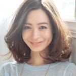 ゆるっと鎖骨ミディヘアで、いいじゃない !
