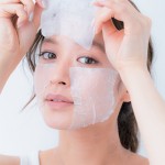 ローション ＆ミストでひんやり密着！　“水” の力で、ベース メークはもうくずれない！【メーク前編】2/4