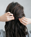 ツイストでこなれたハーフアップ