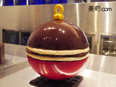 クリスマスは「甘美な狂気」に酔いしれて ジャン=ポール・エヴァン 2014-2015新作コレクション