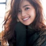 中村アンのサイドパートかきあげ前髪