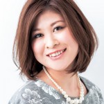 こなれたラフな毛流れがトレンド感たっぷり ！
