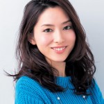 のっぺり前髪をかきあげて動きを出す!