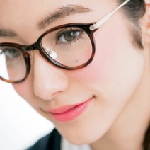 メガネの日でもかわいく見えるメークテクニック　Part2