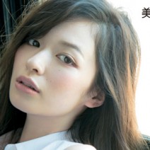 下まぶたの『赤』のアイテムを替えて、印象チェンジ！！＜赤みブラウンシャドウ＞