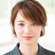 セミロングの〝くるりんぱ〟1