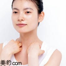 くすみやゴワつきを一掃する“自宅で乳液ピーリング”