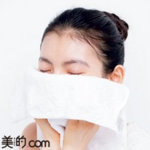 くすみやゴワつきを一掃する“自宅で乳液ピーリング”