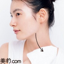 くすみやゴワつきを一掃する“自宅で乳液ピーリング”