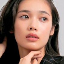 ツヤをまとって上質な女「なめし系ツヤ肌」を作るキーアイテム