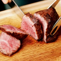 ヘルシーにお肉を食べるなら、燃焼効果のある赤みが◎ 絶品赤身肉スポット