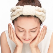 【化粧品の使い方Q&A】Q：洗顔時に泡を最初にのせるのはどこがいいの？