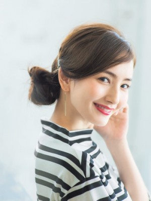 ロングヘアにおすすめの髪型｜簡単アレンジ方法や前髪あり・なしの人気ロングヘアまとめ