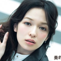 眉で仕掛ける！ 明るめアイブロウで透明感のあるキレイめ美人