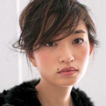 ショートヘア風ゆるアップ＜ミディアム＞
