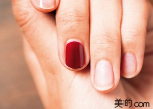 ミルフィーユ塗りでセルフネイルを長持ちさせる