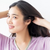 最近なんだかフケっぽい？　気になる頭皮の速攻保湿ケアテクニック