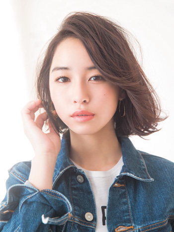 前髪ヘアスタイリング！目元リバースバング