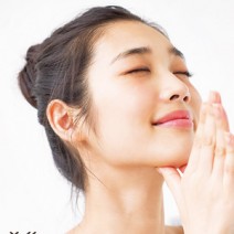 顔のたるみを解消する！簡単顔筋トレ