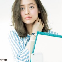 新しい季節、上司＆後輩ウケを狙うリップカラーはこの色！